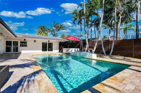 2130 NE 122nd Road North Miami FL 33181
