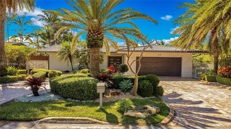 2130 NE 122nd Road North Miami FL 33181