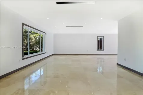 2130 NE 122nd Road North Miami FL 33181