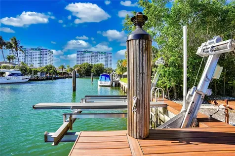 2130 NE 122nd Road North Miami FL 33181