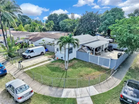 2040 NW 34th Street Miami FL 33142