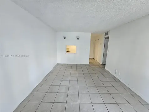 4550 NW 9th Street Miami FL 33126