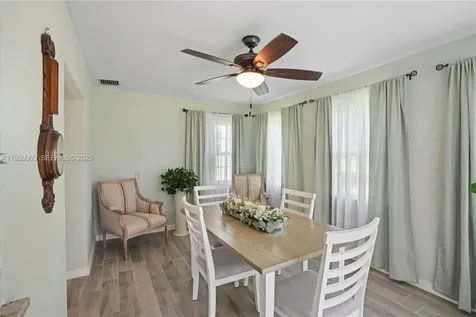 142 NW 10th Court Boynton Beach FL 33426