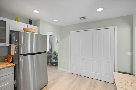 142 NW 10th Court Boynton Beach FL 33426