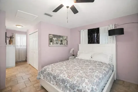 142 NW 10th Court Boynton Beach FL 33426