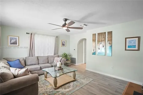 142 NW 10th Court Boynton Beach FL 33426