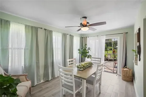 142 NW 10th Court Boynton Beach FL 33426