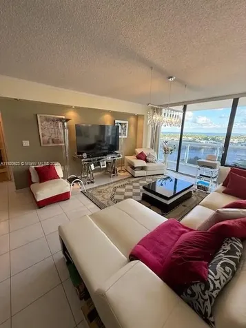 20505 E Country Club Drive Aventura FL 33180
