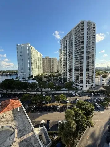 20505 E Country Club Drive Aventura FL 33180