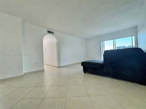 400 Kings Point Drive Sunny Isles Beach FL 33160
