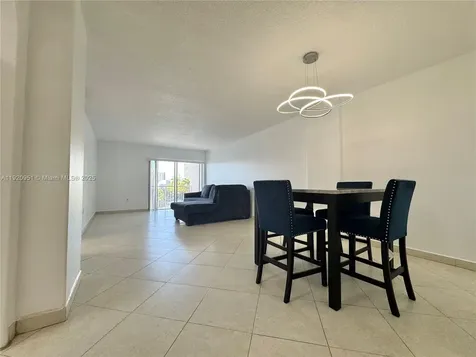 400 Kings Point Drive Sunny Isles Beach FL 33160