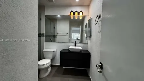907 NE 199th Street Miami FL 33179