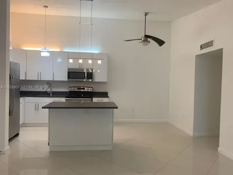 907 NE 199th Street Miami FL 33179
