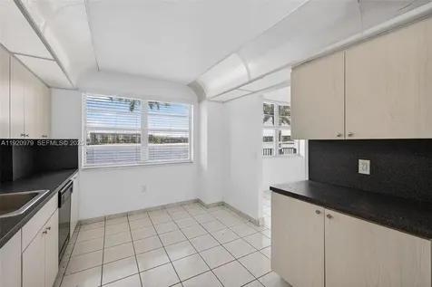 2851 NE 183rd Street Aventura FL 33160