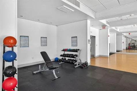 2851 NE 183rd Street Aventura FL 33160