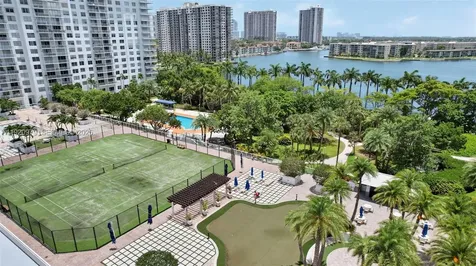 2851 NE 183rd Street Aventura FL 33160