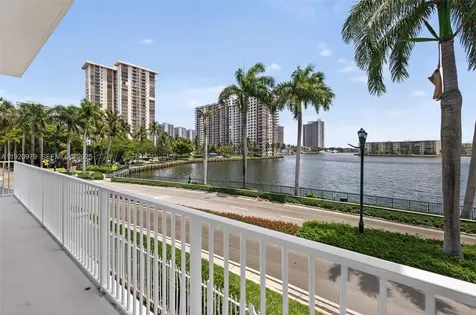 2851 NE 183rd Street Aventura FL 33160