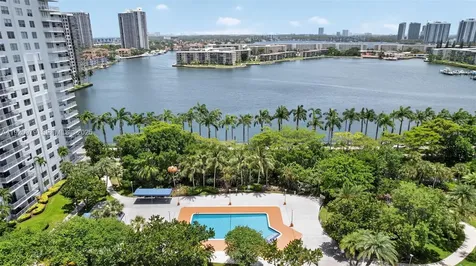 2851 NE 183rd Street Aventura FL 33160