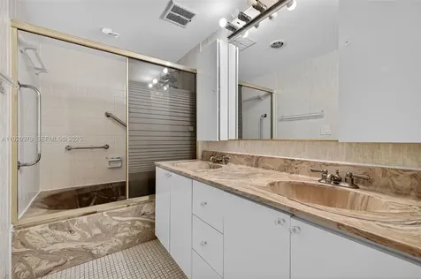 2851 NE 183rd Street Aventura FL 33160