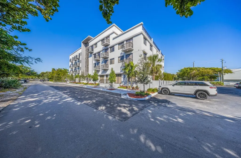 20 NE 19th Avenue Pompano Beach FL 33060