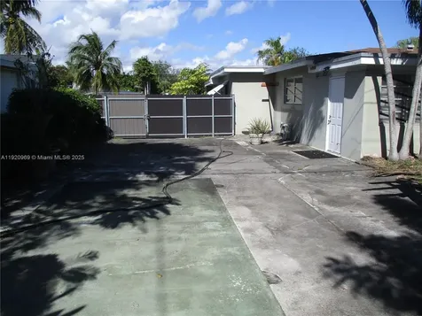 9750 Dominican Drive Cutler Bay FL 33189