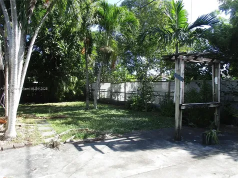 9750 Dominican Drive Cutler Bay FL 33189
