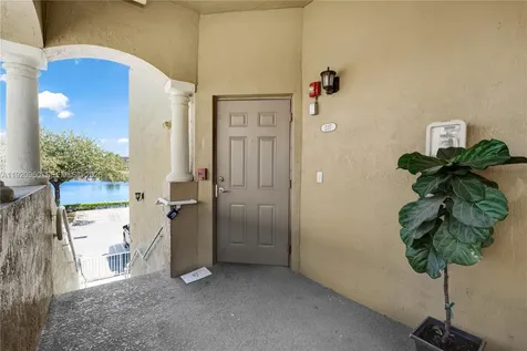 10870 NW 88th Terrace Doral FL 33178