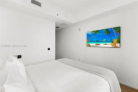 398 NE 5th Street Miami FL 33132