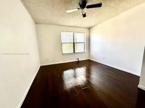 4341 W Mcnab Road Pompano Beach FL 33069