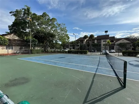 4341 W Mcnab Road Pompano Beach FL 33069