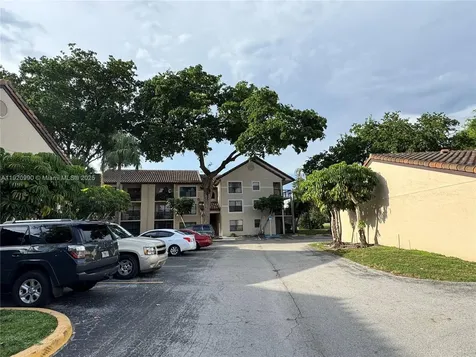 4341 W Mcnab Road Pompano Beach FL 33069