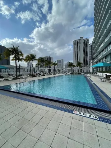 79 SW 12th Street Miami FL 33130