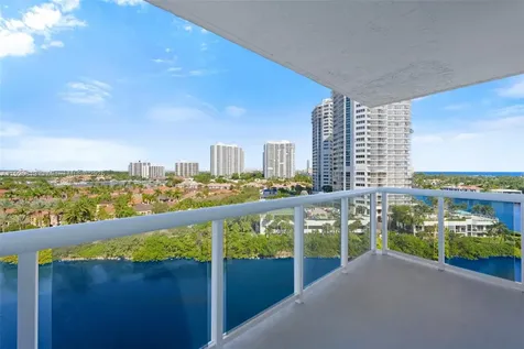 20505 E Country Club Drive Aventura FL 33180