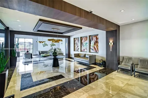20505 E Country Club Drive Aventura FL 33180