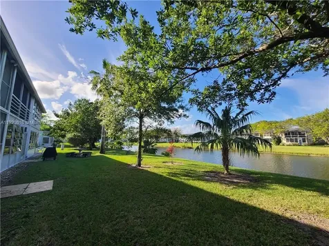 253 Prescott M Deerfield Beach FL 33442