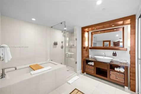 6801 Collins Avenue Miami Beach FL 33141