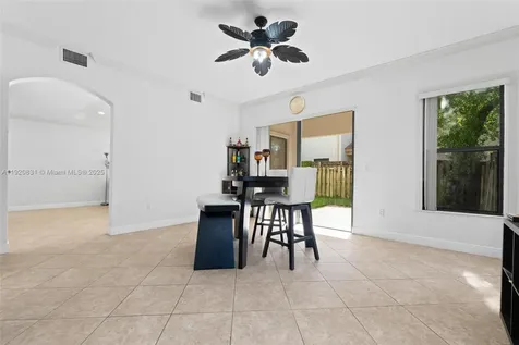 8934 SW 227th Terrace Cutler Bay FL 33190