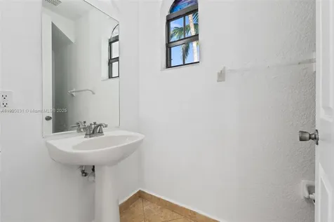 8934 SW 227th Terrace Cutler Bay FL 33190