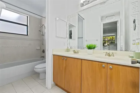 8934 SW 227th Terrace Cutler Bay FL 33190