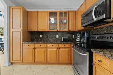 8934 SW 227th Terrace Cutler Bay FL 33190