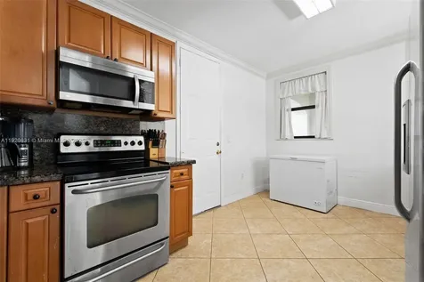 8934 SW 227th Terrace Cutler Bay FL 33190