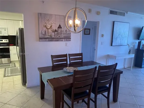2501 S Ocean Drive Hollywood FL 33019