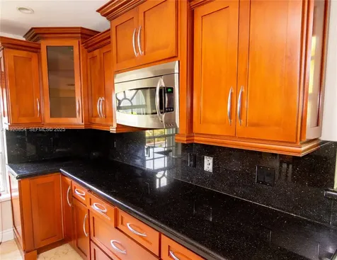 6384 SW 31st Street Miami FL 33155