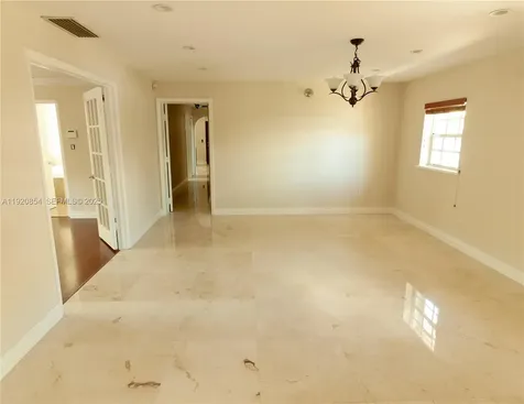 6384 SW 31st Street Miami FL 33155