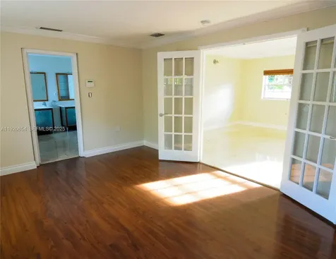 6384 SW 31st Street Miami FL 33155