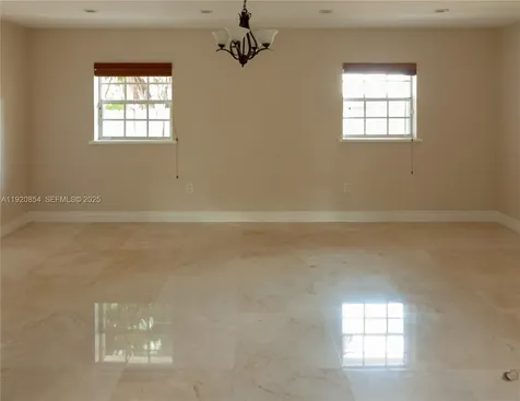 6384 SW 31st Street Miami FL 33155