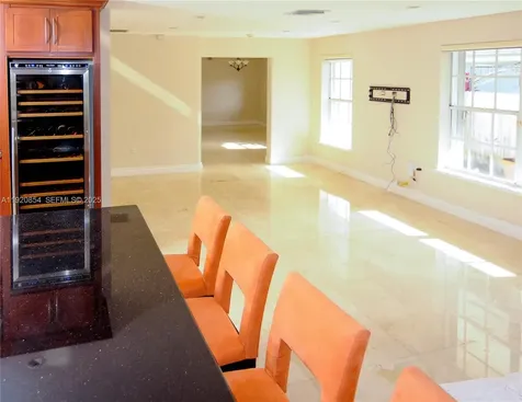 6384 SW 31st Street Miami FL 33155