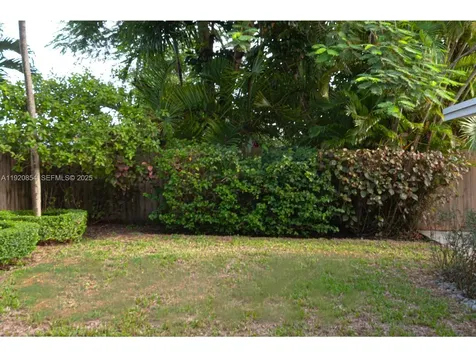 6384 SW 31st Street Miami FL 33155
