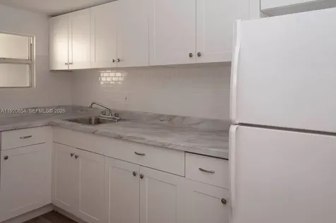 6384 SW 31st Street Miami FL 33155