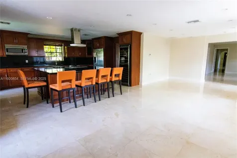 6384 SW 31st Street Miami FL 33155
